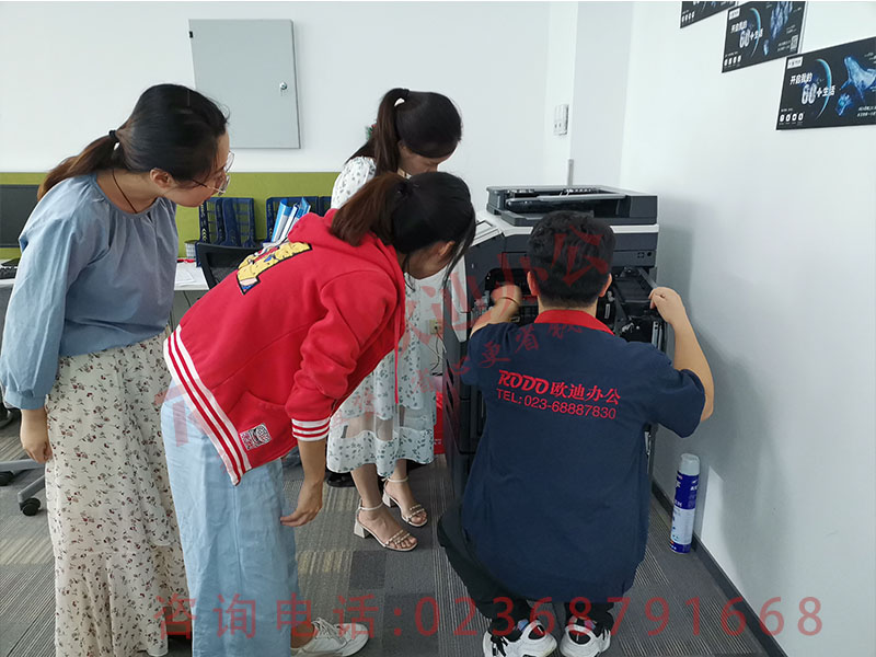 重慶渝中某公司復(fù)印機租賃案例